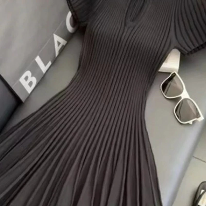 Robe Moulante Taille Cinée Style Déesse – Tendance & Amincissante