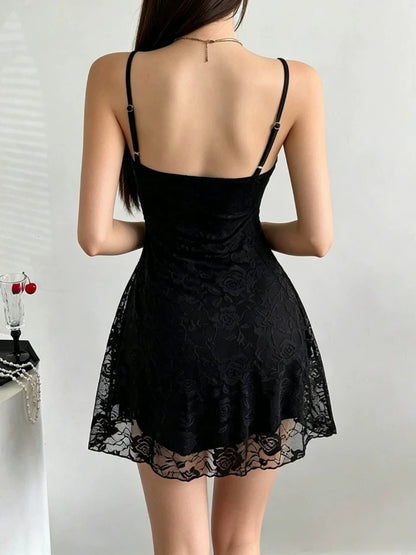 Mini Robe Corset Dos Nu Femme – Bretelles, Volants & Dentelle