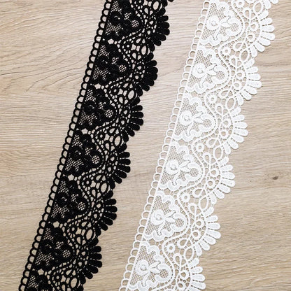 Ruban Dentelle Brodée Florale 10 cm – Soie Lait & DIY Couture