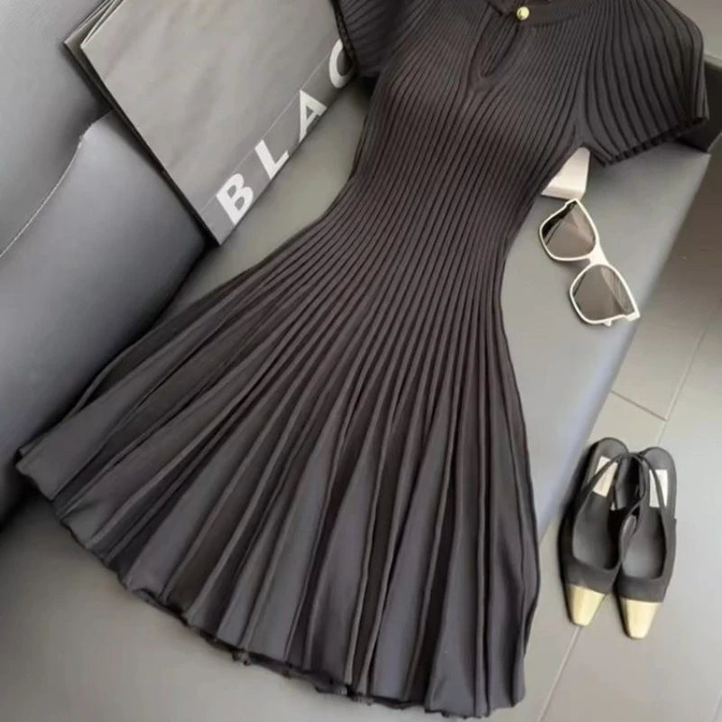 Robe Moulante Taille Cinée Style Déesse – Tendance & Amincissante