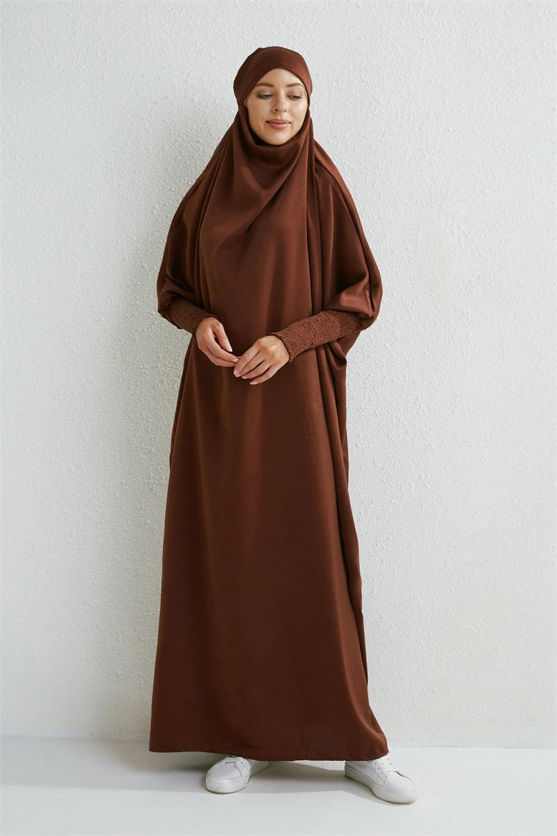 Abaya Musulmane à Capuche – Robe de Prière Femme Manches Smockées, Jilbab Islamique Style Dubaï