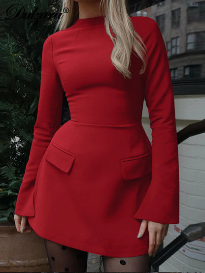 Mini Robe Bodycon Manches Longues Zip avec Poches – Style Bureau & Streetwear
