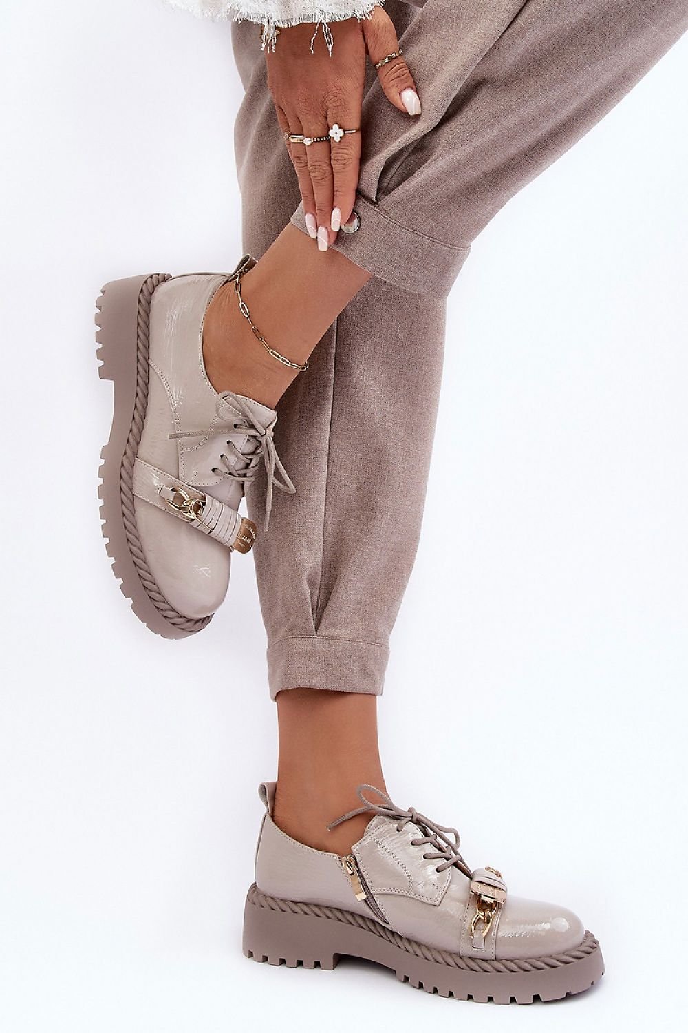 Low shoes model 190176 Step in style