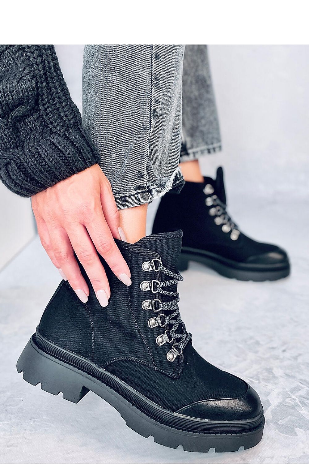 Walking shoe model 187407 Inello