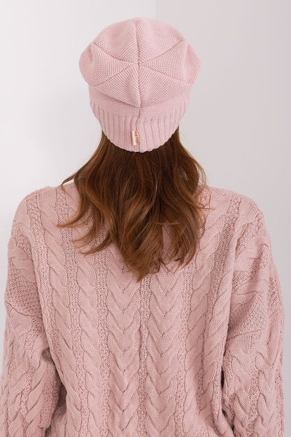 Bonnet model 187437 Rue Paris