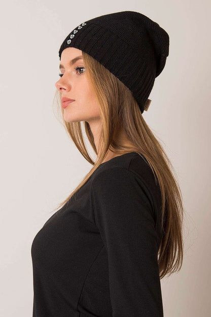 Bonnet model 187437 Rue Paris