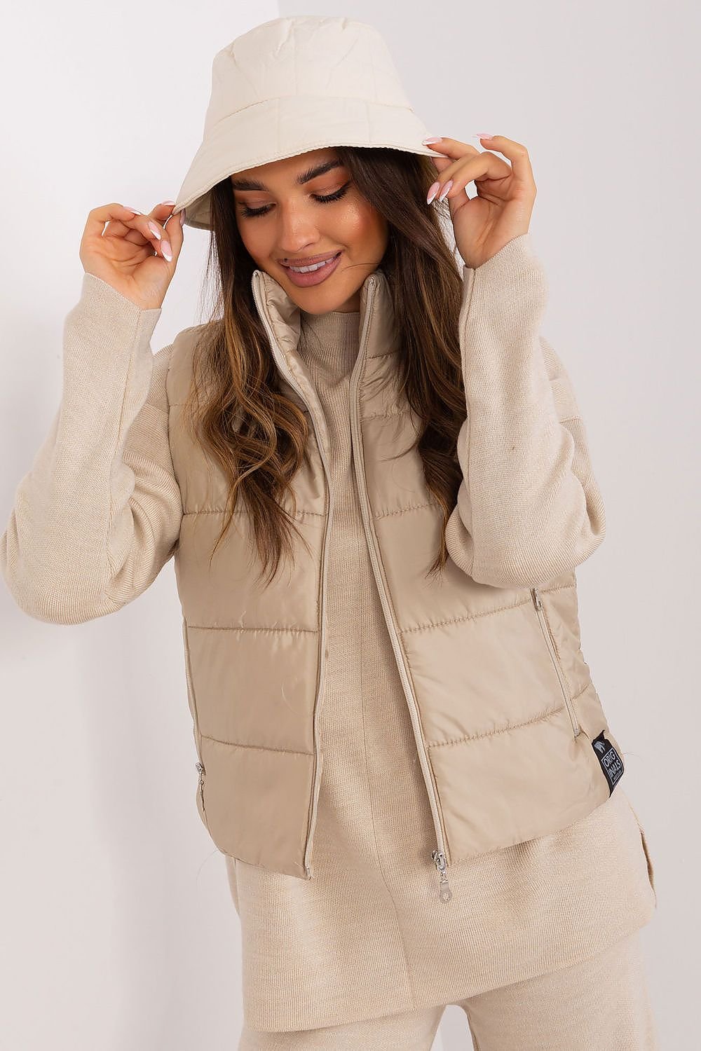 Bonnet model 187480 NM