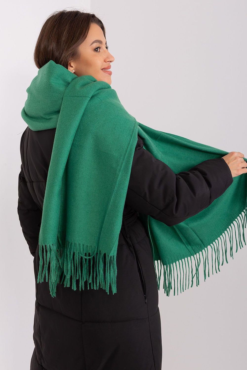 Shawl model 187617 AT