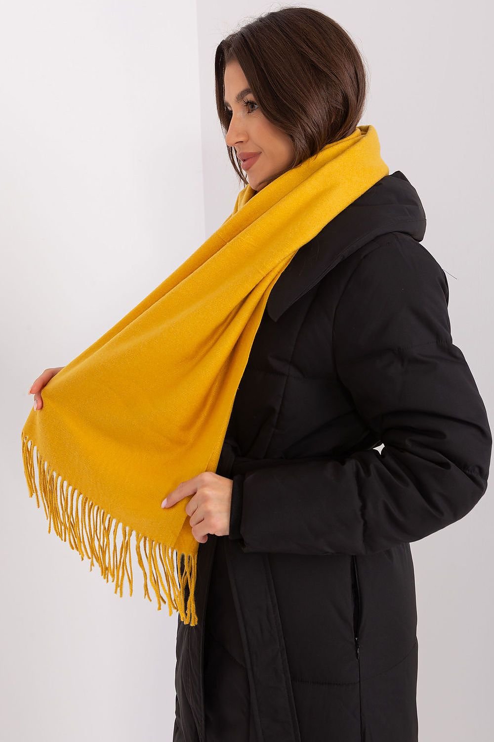 Shawl model 187617 AT