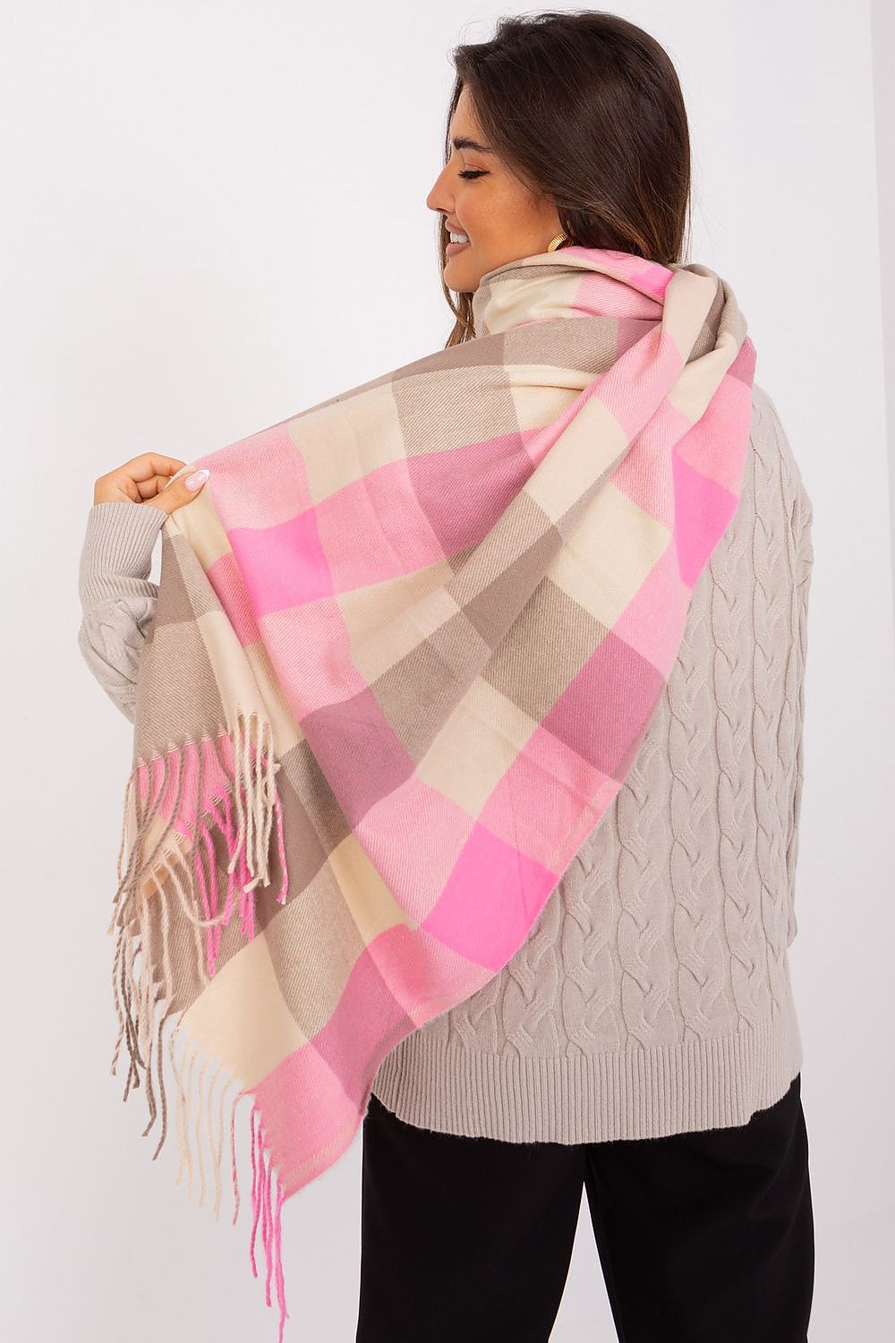 Shawl model 187775 AT