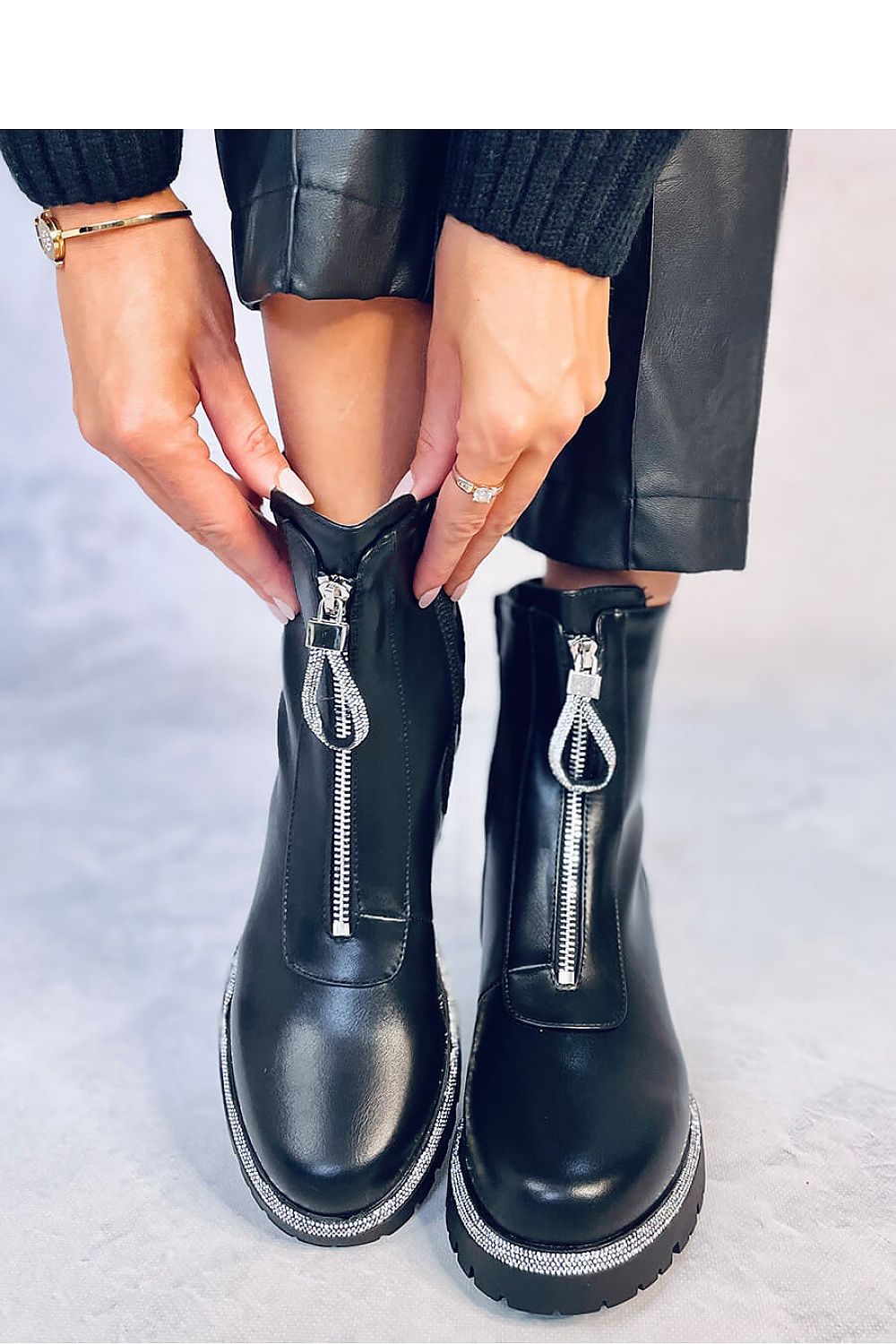 Bottes model 188177 Inello