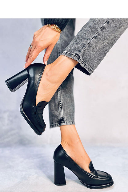 Wide heel pumps model 188612 Inello
