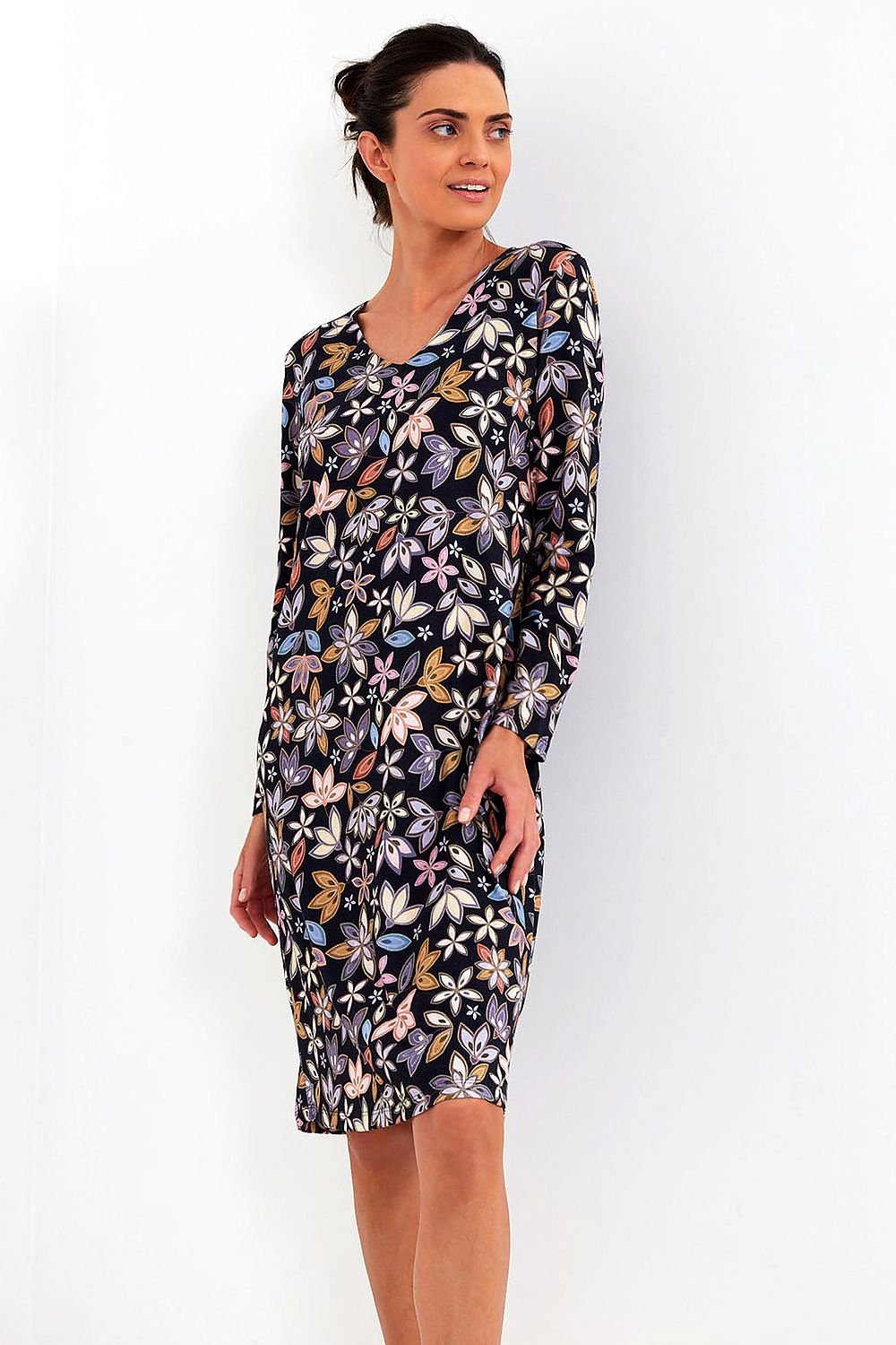 Nightgown model 189080 Cana