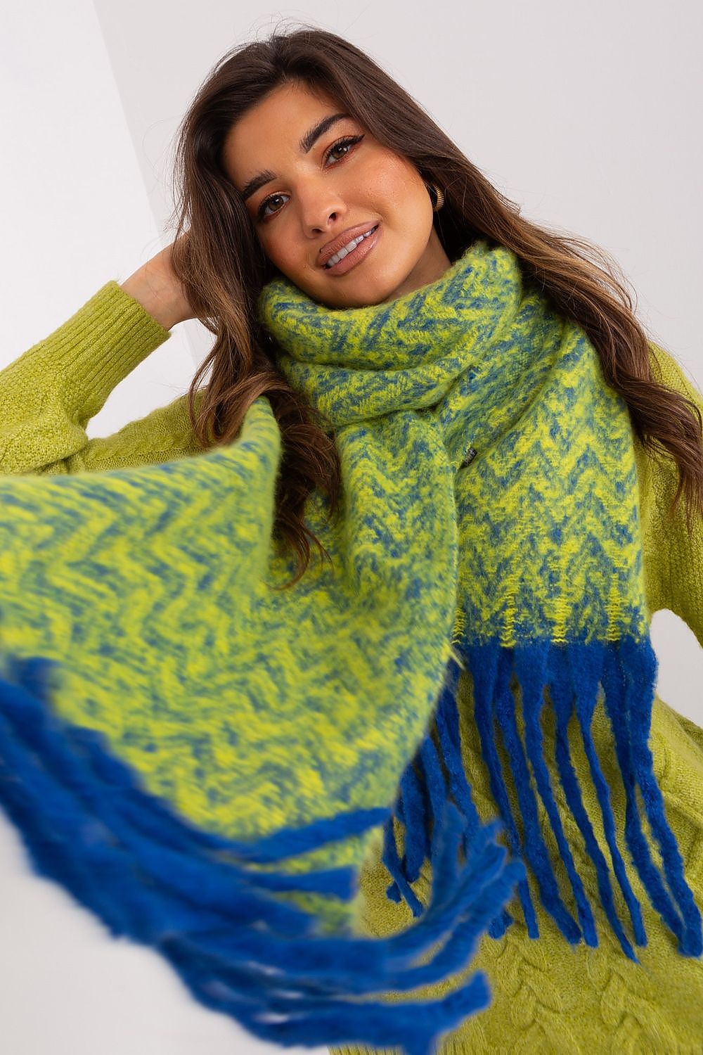 Shawl model 189246 AT