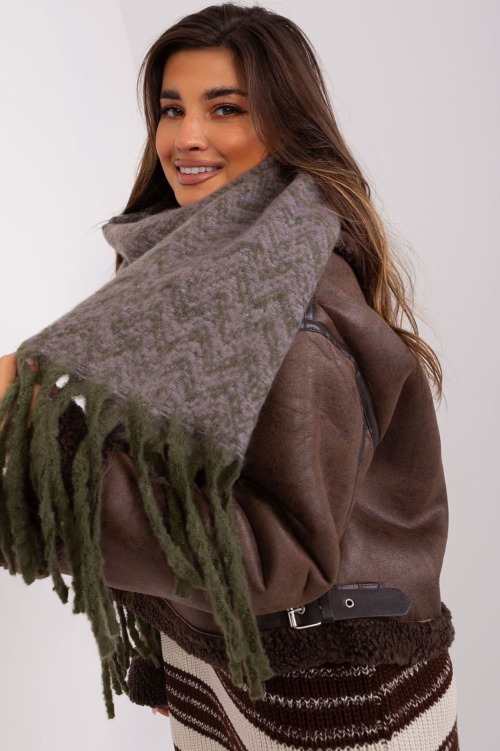 Shawl model 189246 AT