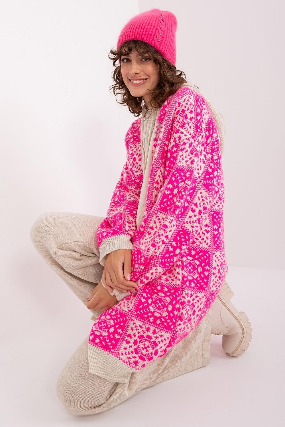 Bonnet model 189259 AT