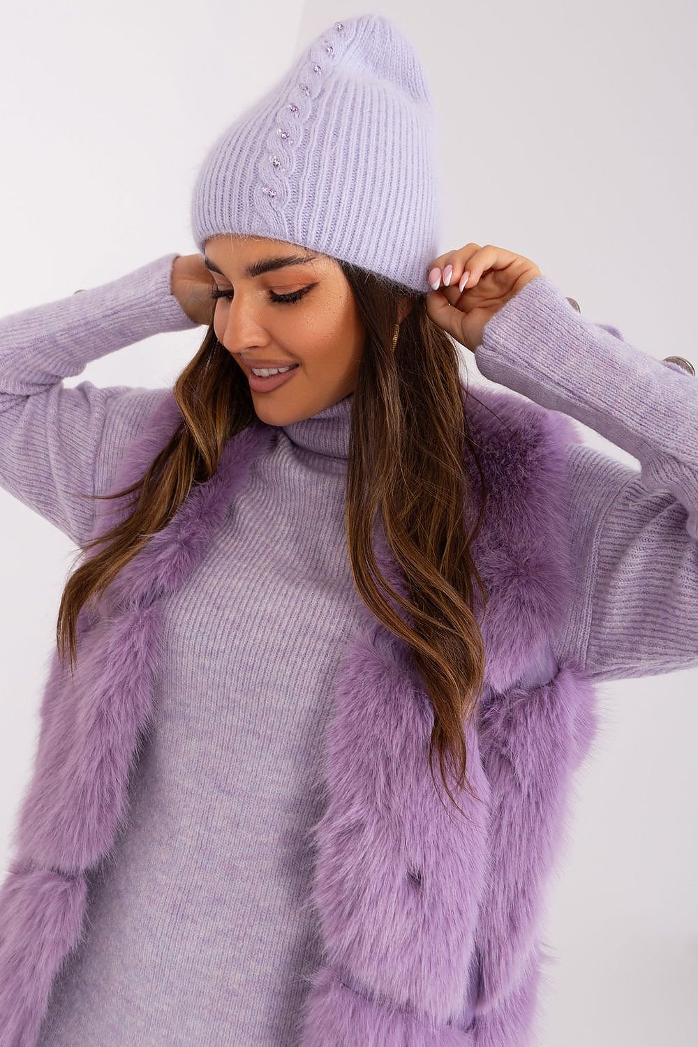 Bonnet model 189259 AT