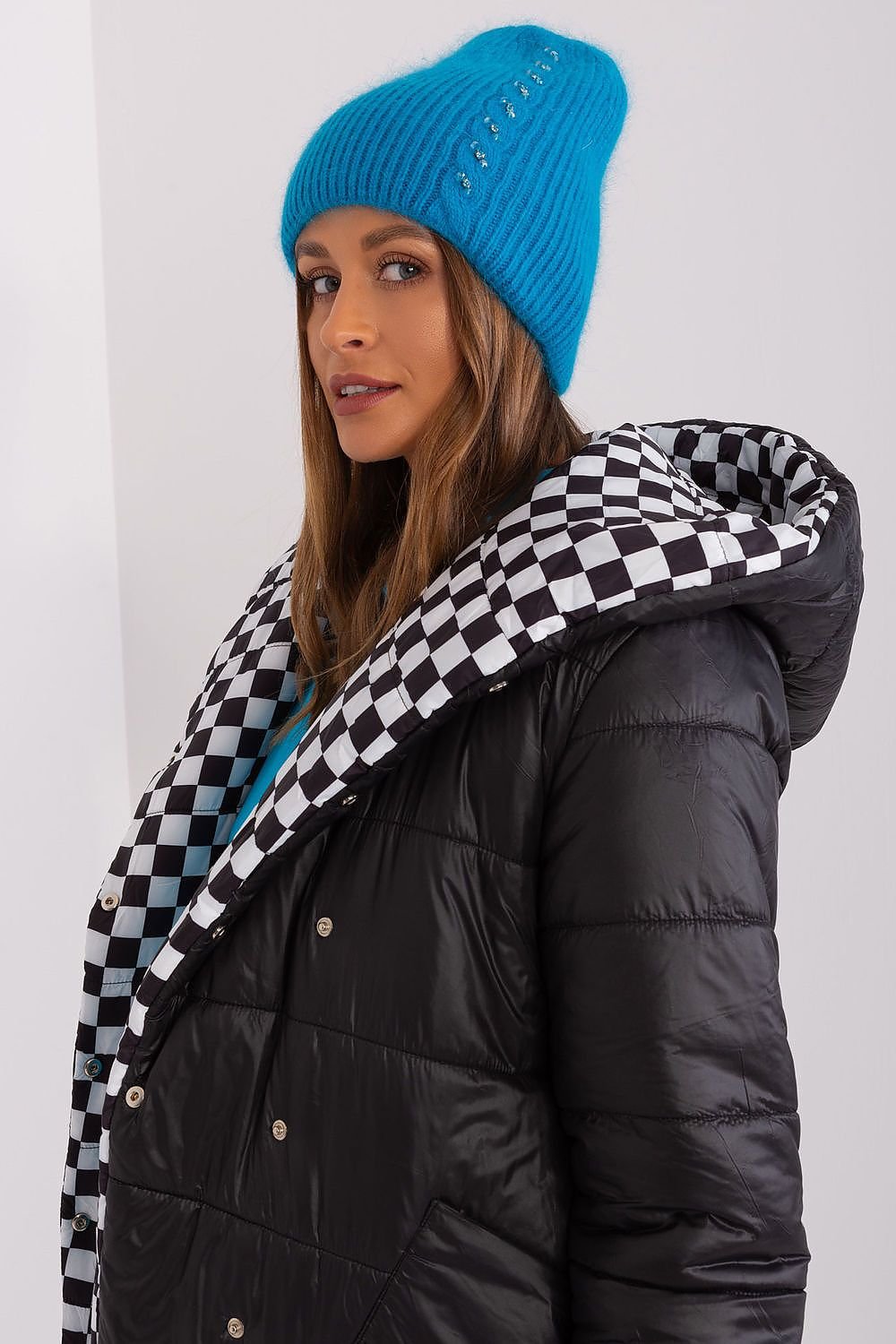 Bonnet model 189259 AT