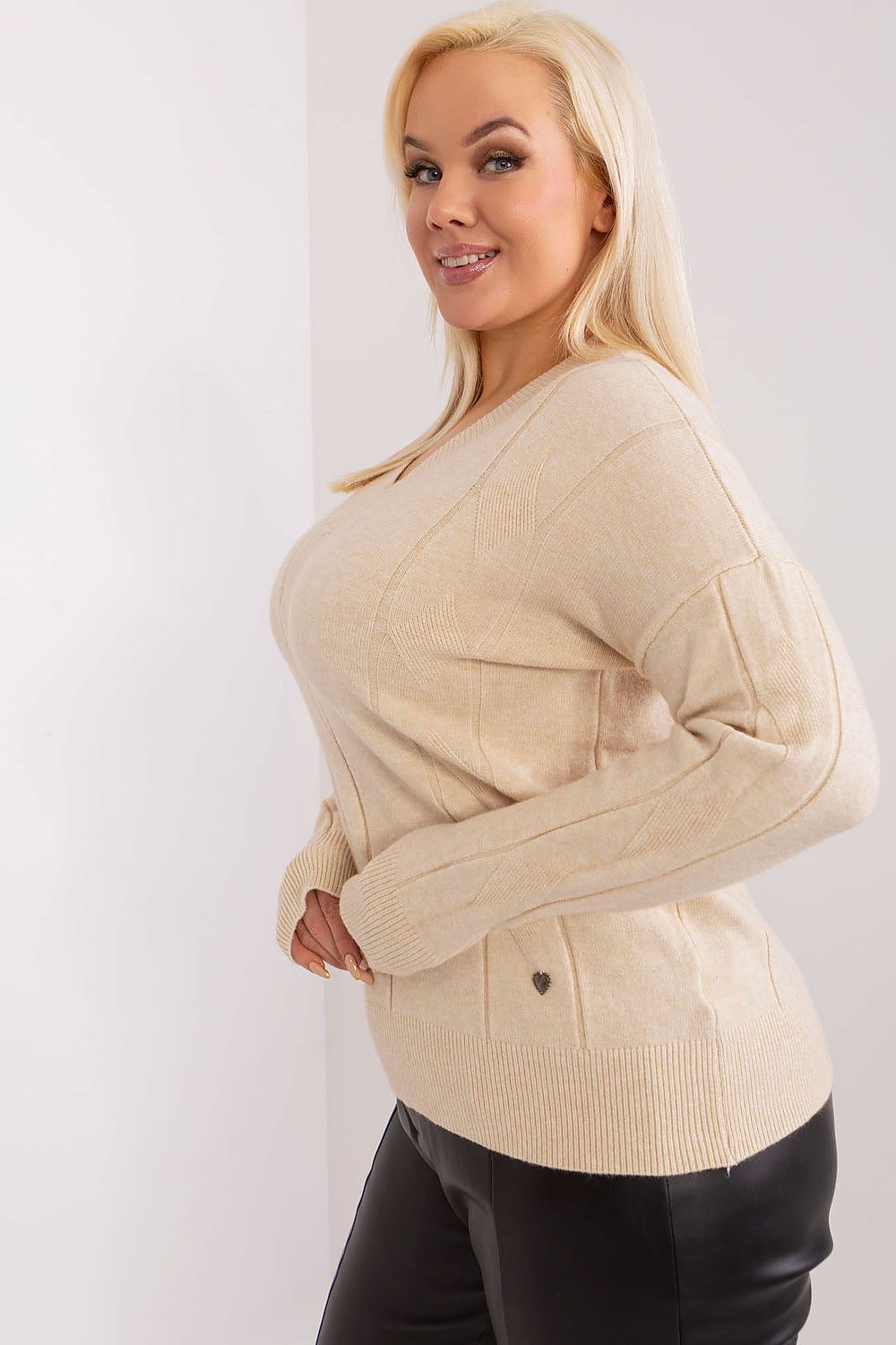 Plus size sweater model 190061 Factory Price