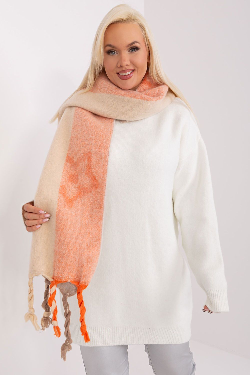 Shawl model 190561 AT