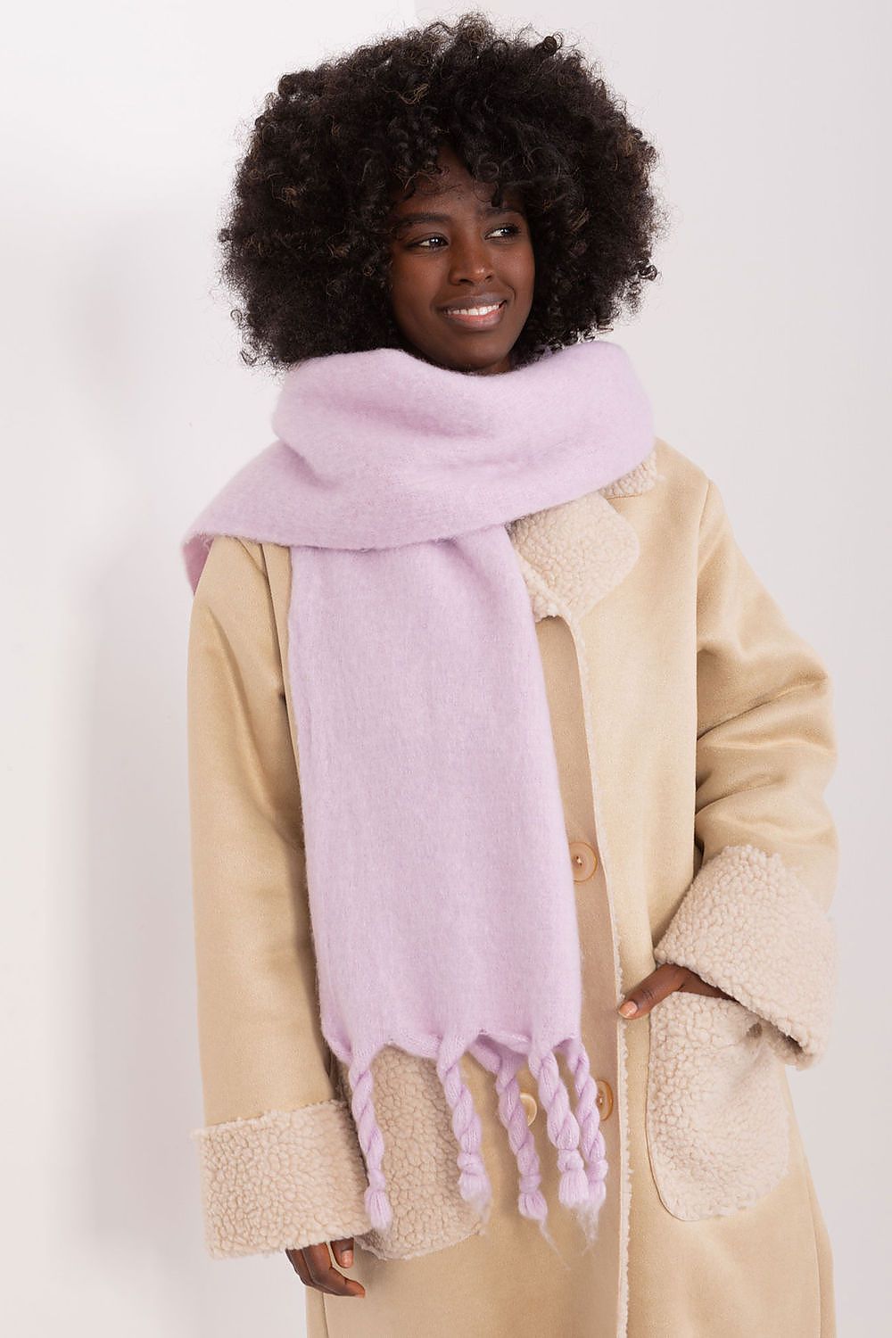 Shawl model 190589 AT