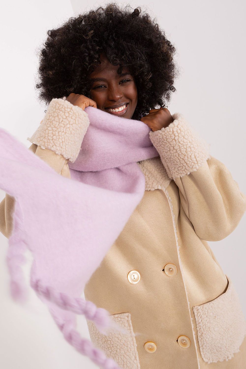 Shawl model 190589 AT