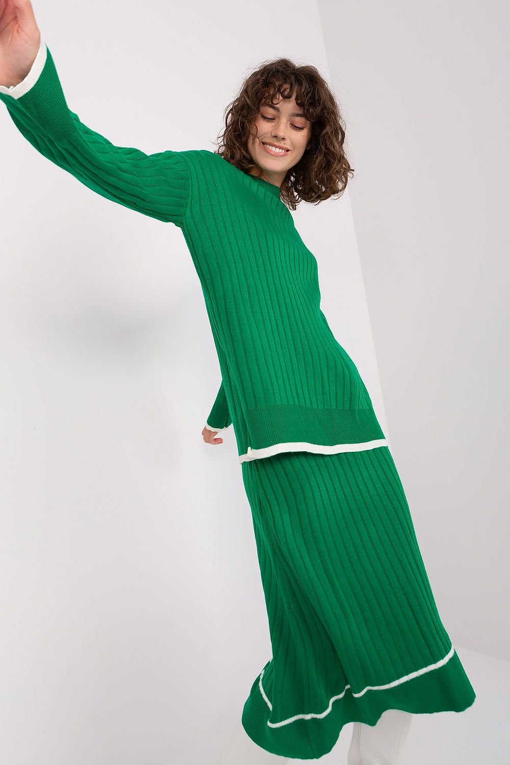 L`ensemble model 190779 Badu
