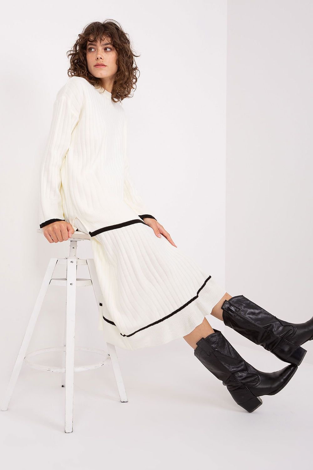 L`ensemble model 190779 Badu