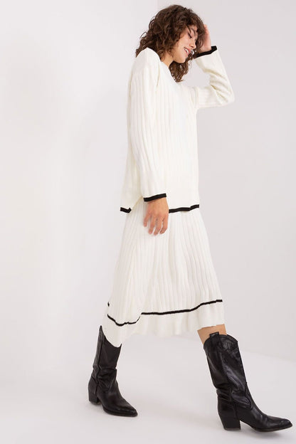 L`ensemble model 190779 Badu