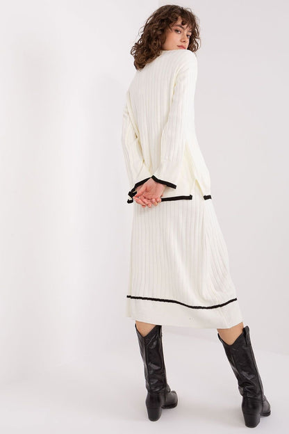 L`ensemble model 190779 Badu