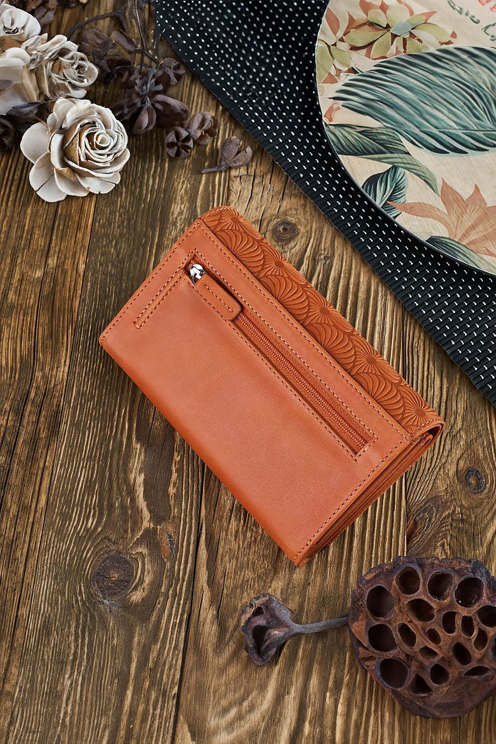 Women's wallet model 191545 Galanter
