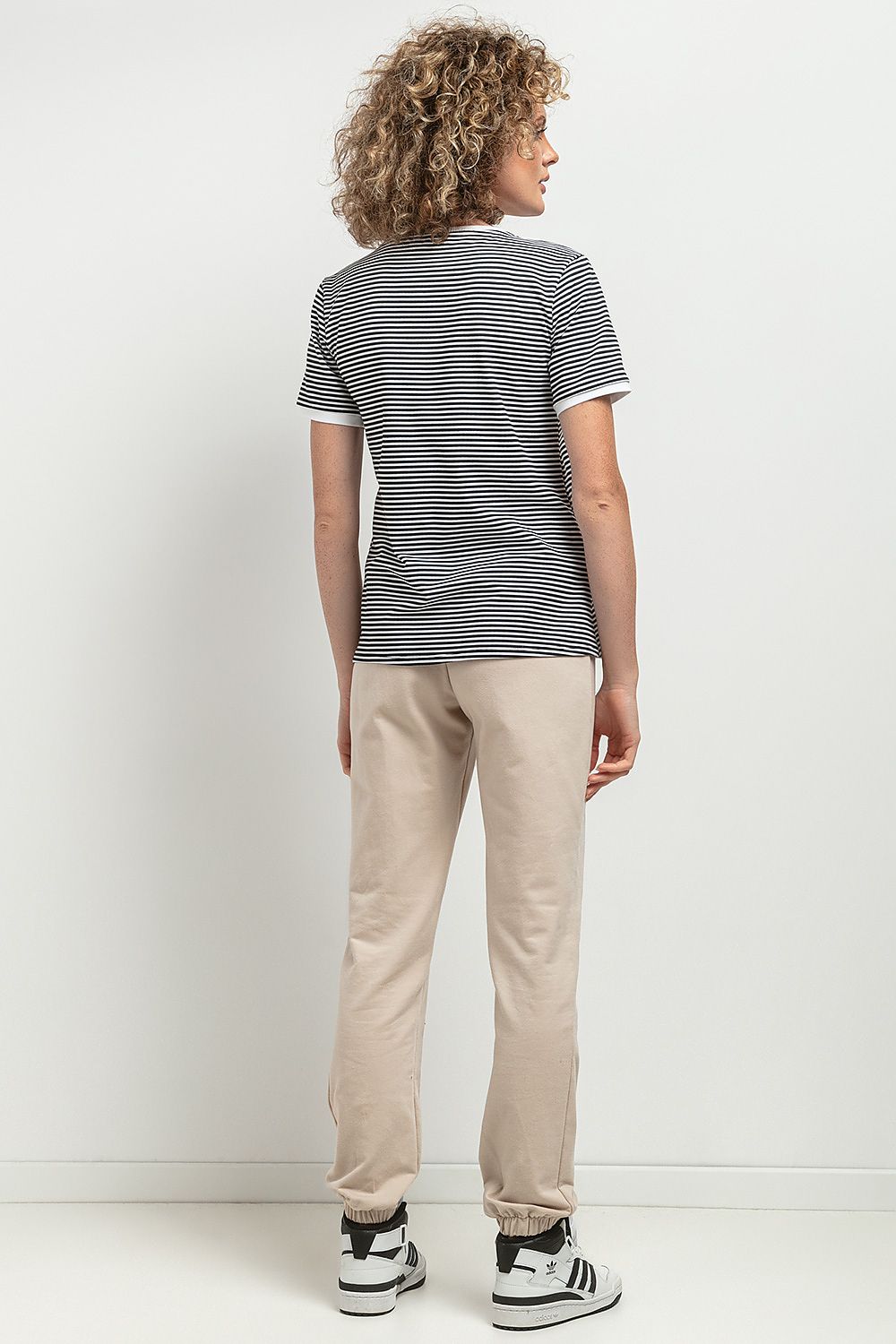 Blouse model 191811 Tessita