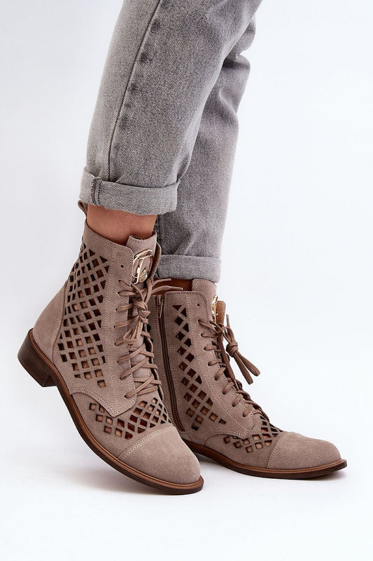 Bottes model 191857 Step in style