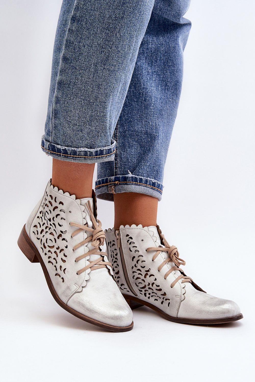 Bottes model 191869 Step in style