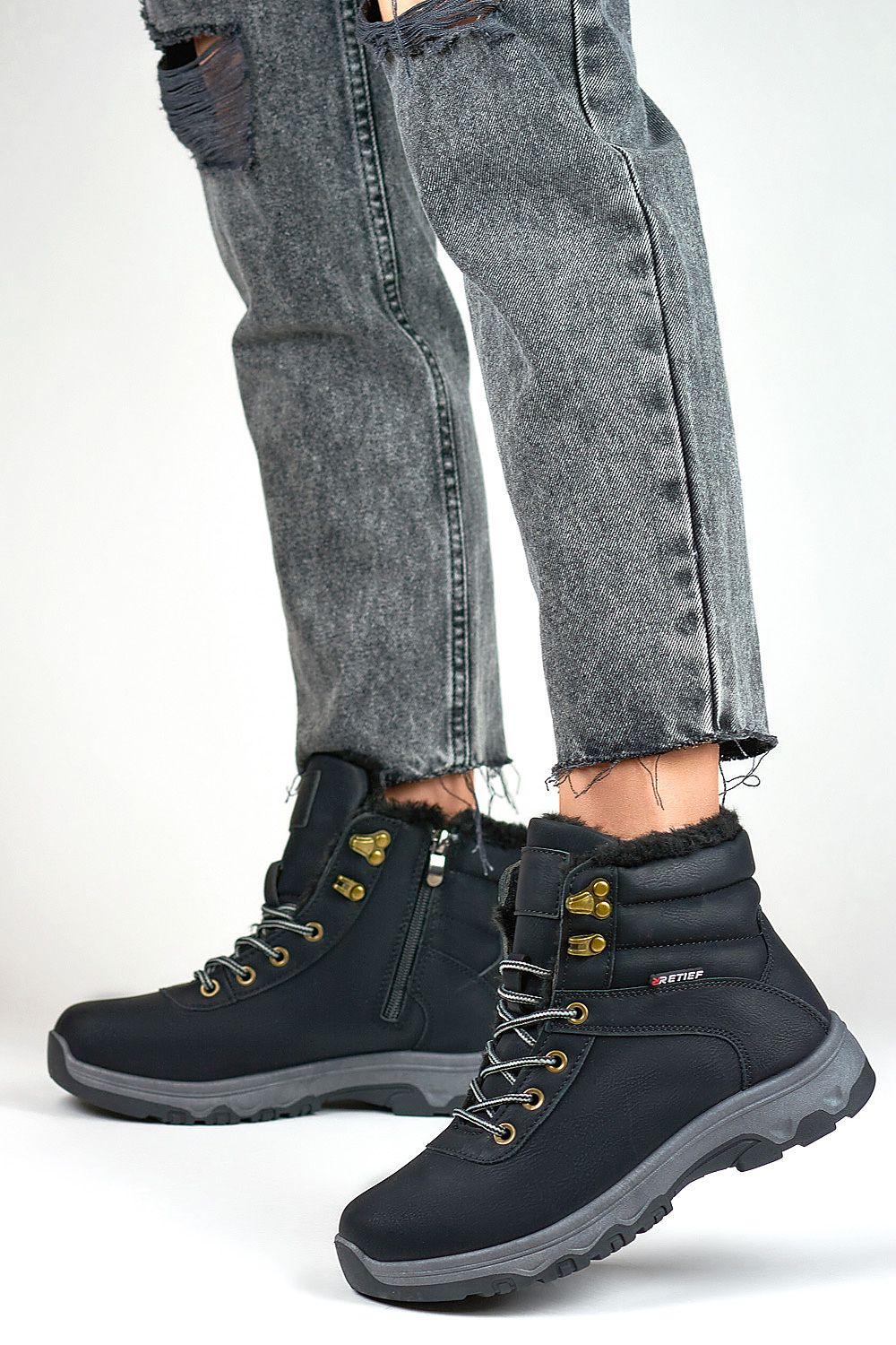 Walking shoe model 192005 PRIMO