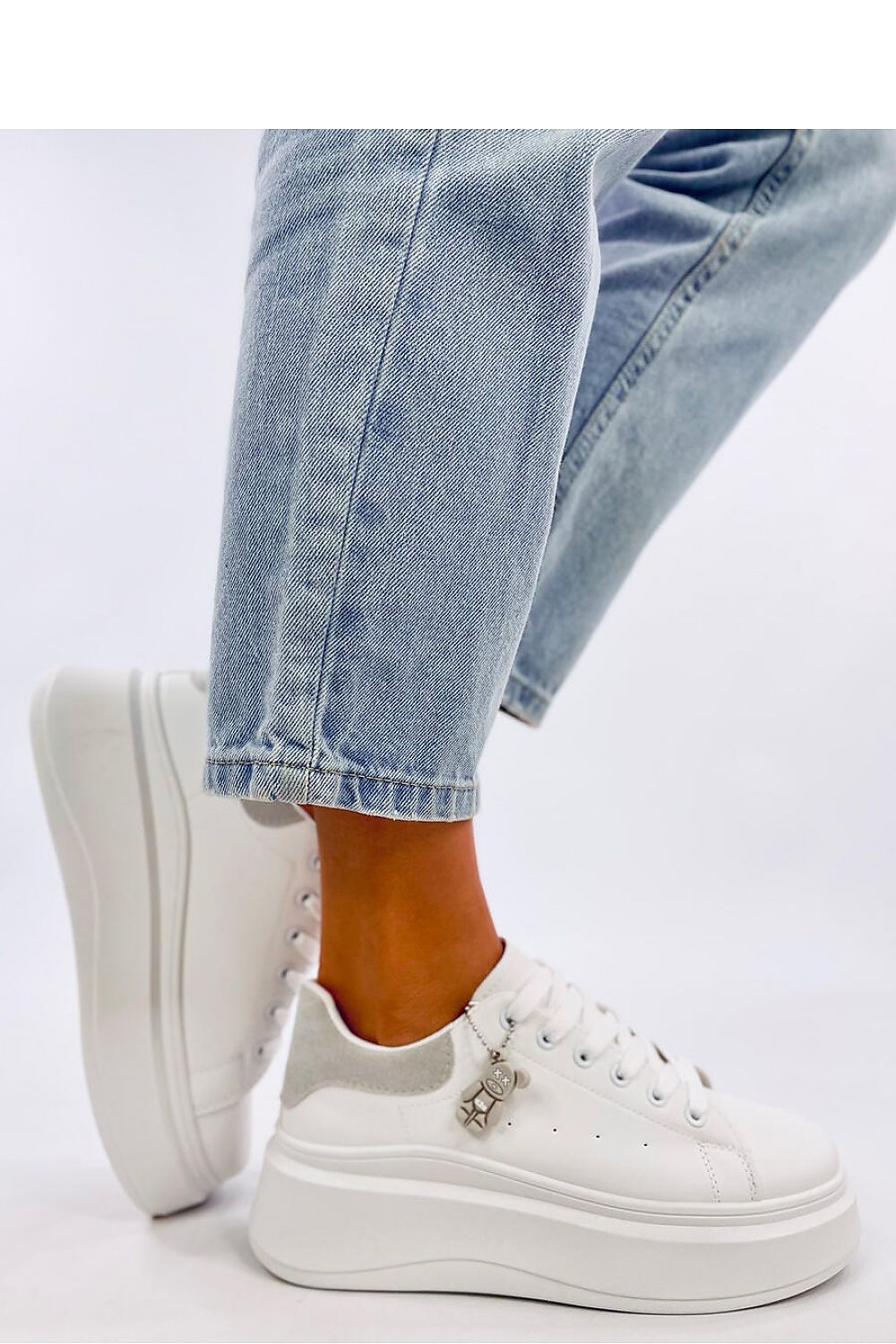 Sports shoes model 192176 Inello