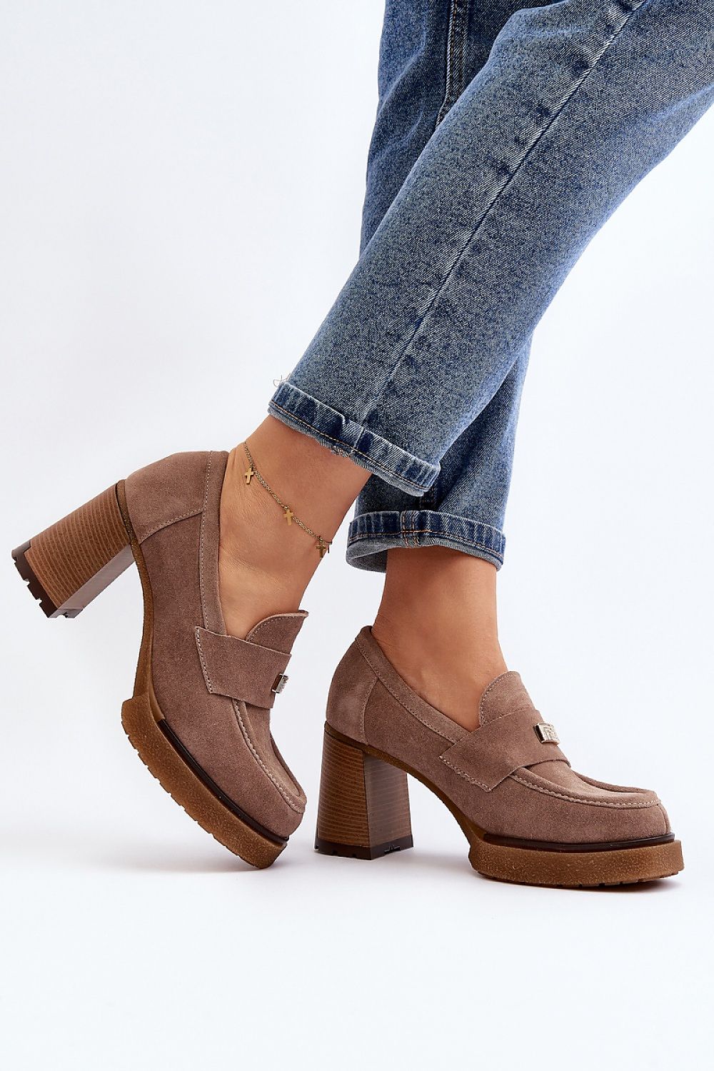 Low heeled shoes model 192295 Step in style