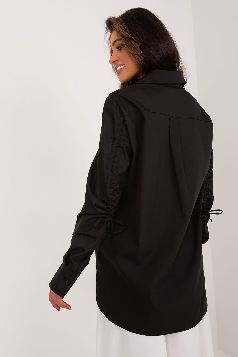 قميص بأكمام طويلة موديل 192526 لاكيرتا