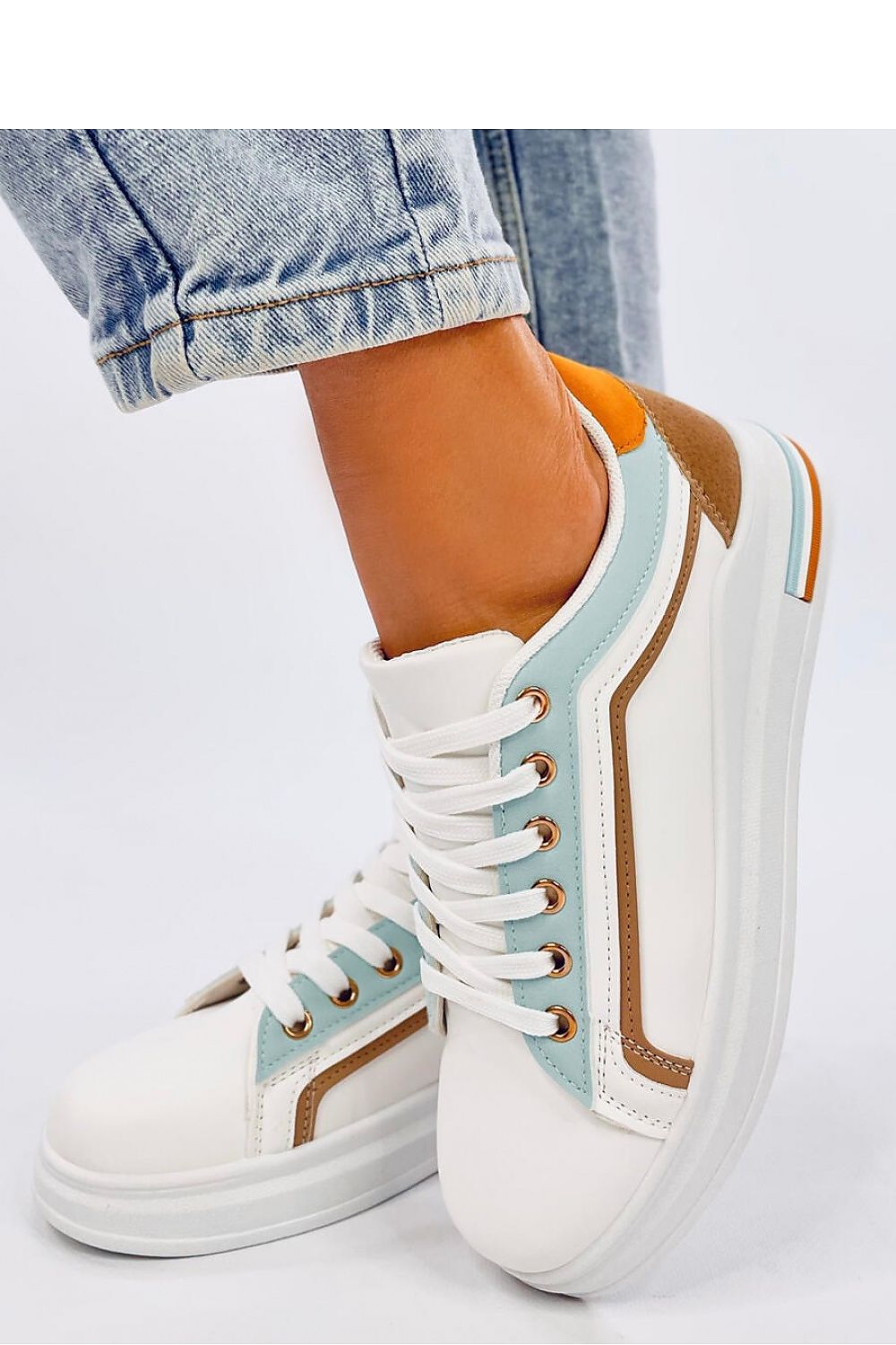 Sports shoes model 192579 Inello