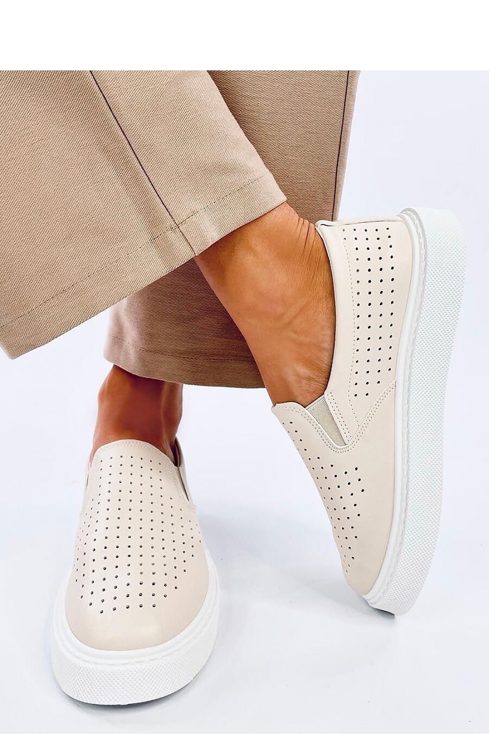 Slip-on style 192606 Inello