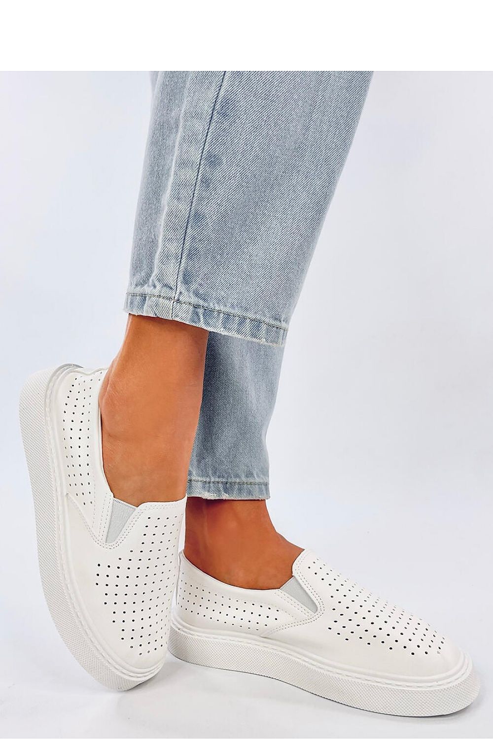 Slip-on model 192607 Inello