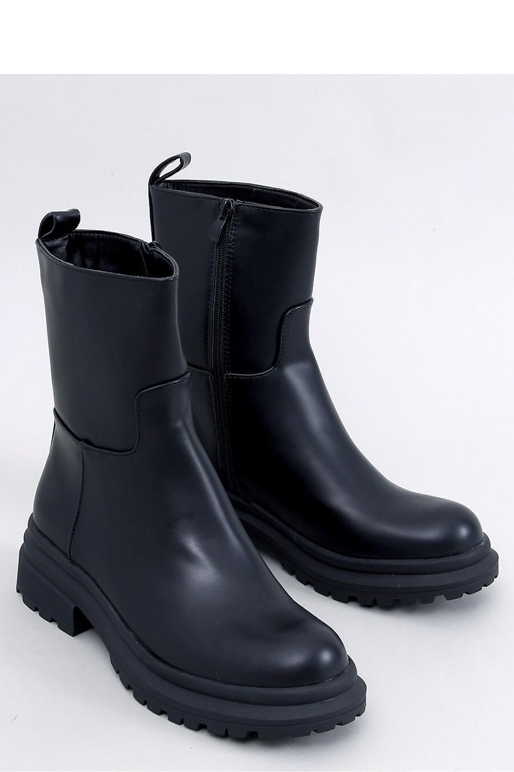 Bottes model 192749 Inello