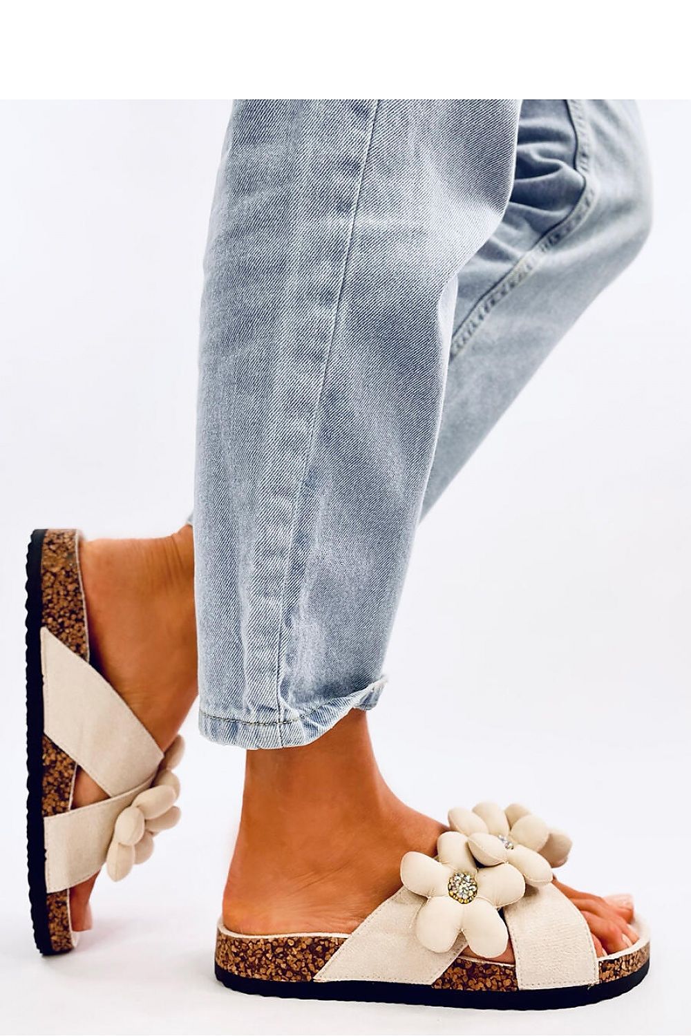 Clacquettes model 193287 Inello