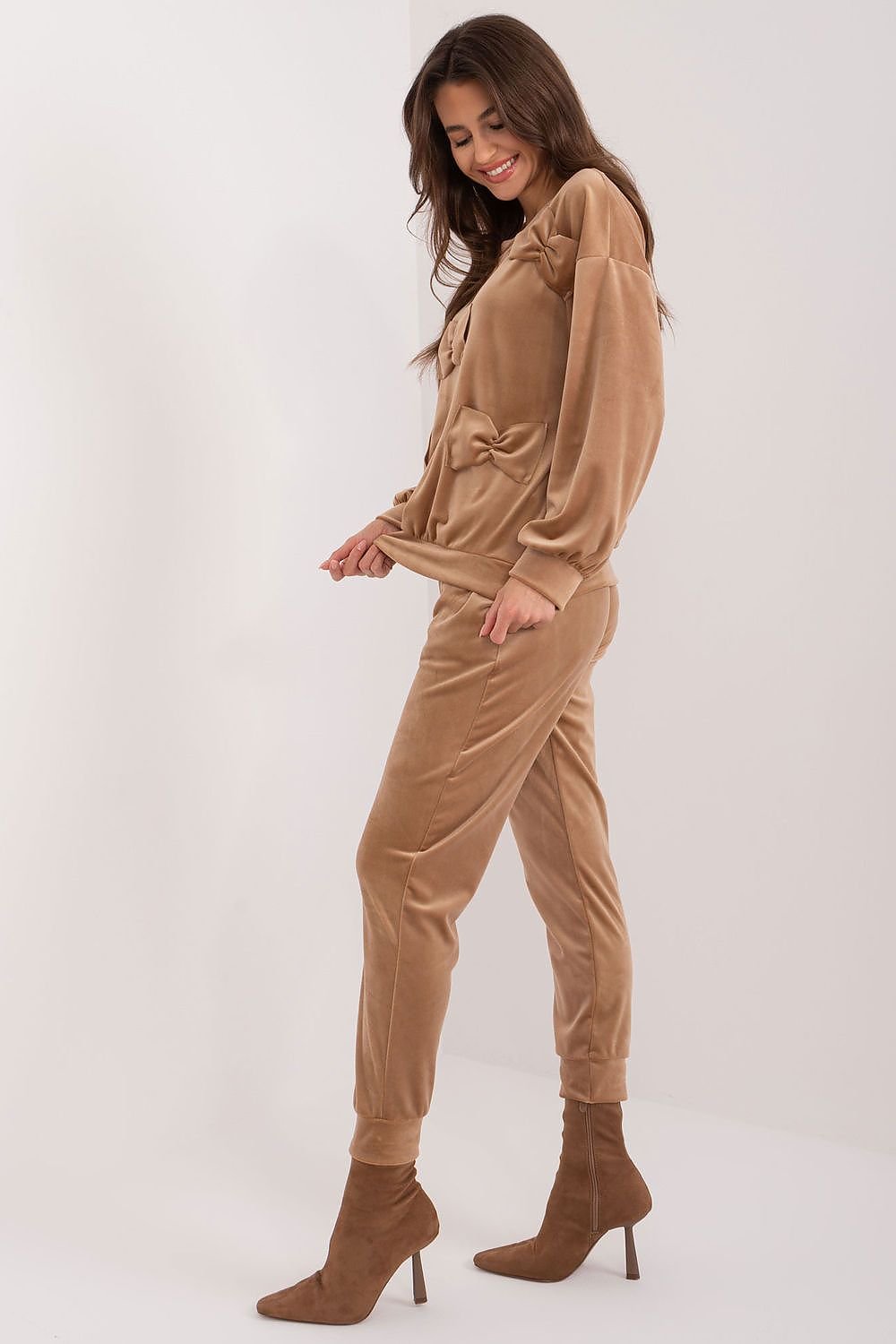 L`ensemble model 193496 Italy Moda