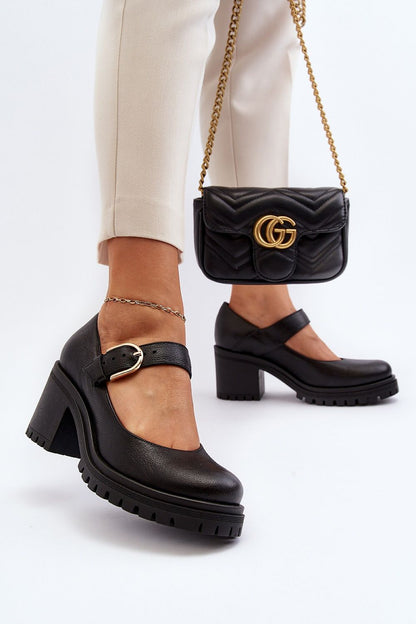 Step in style model 193923 heeled pumps