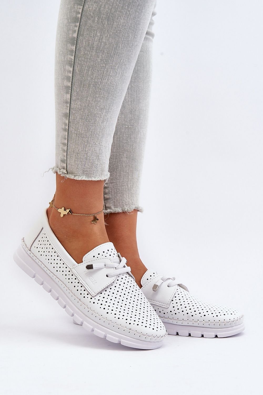 Low shoes model 193932 Step in style