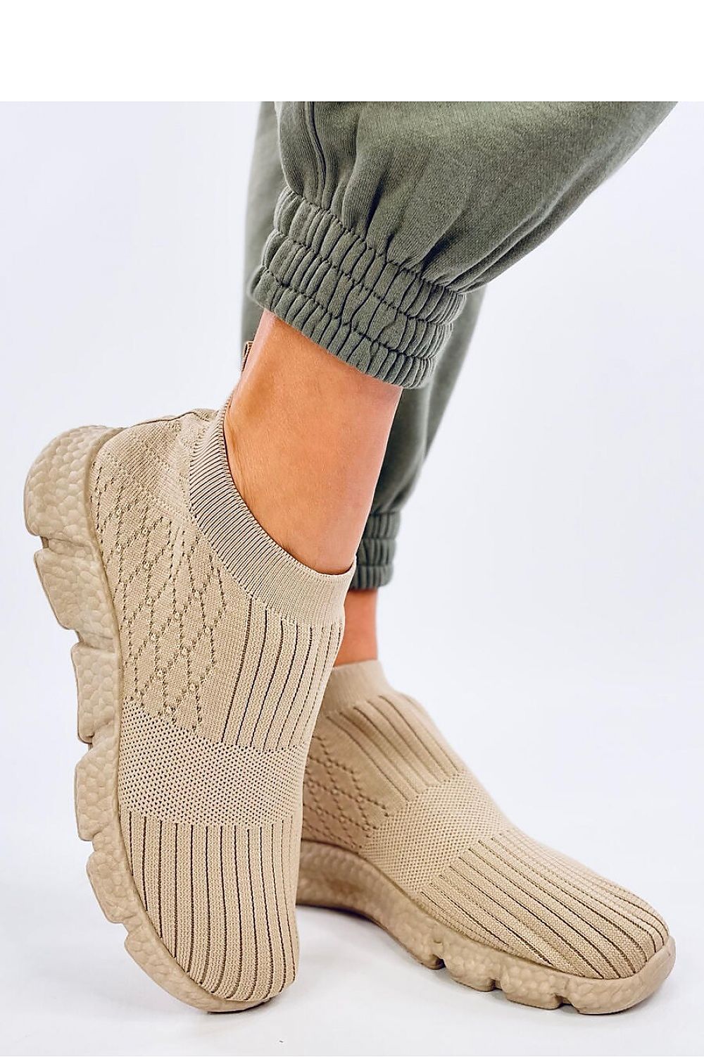 Sports shoes model 194039 Inello