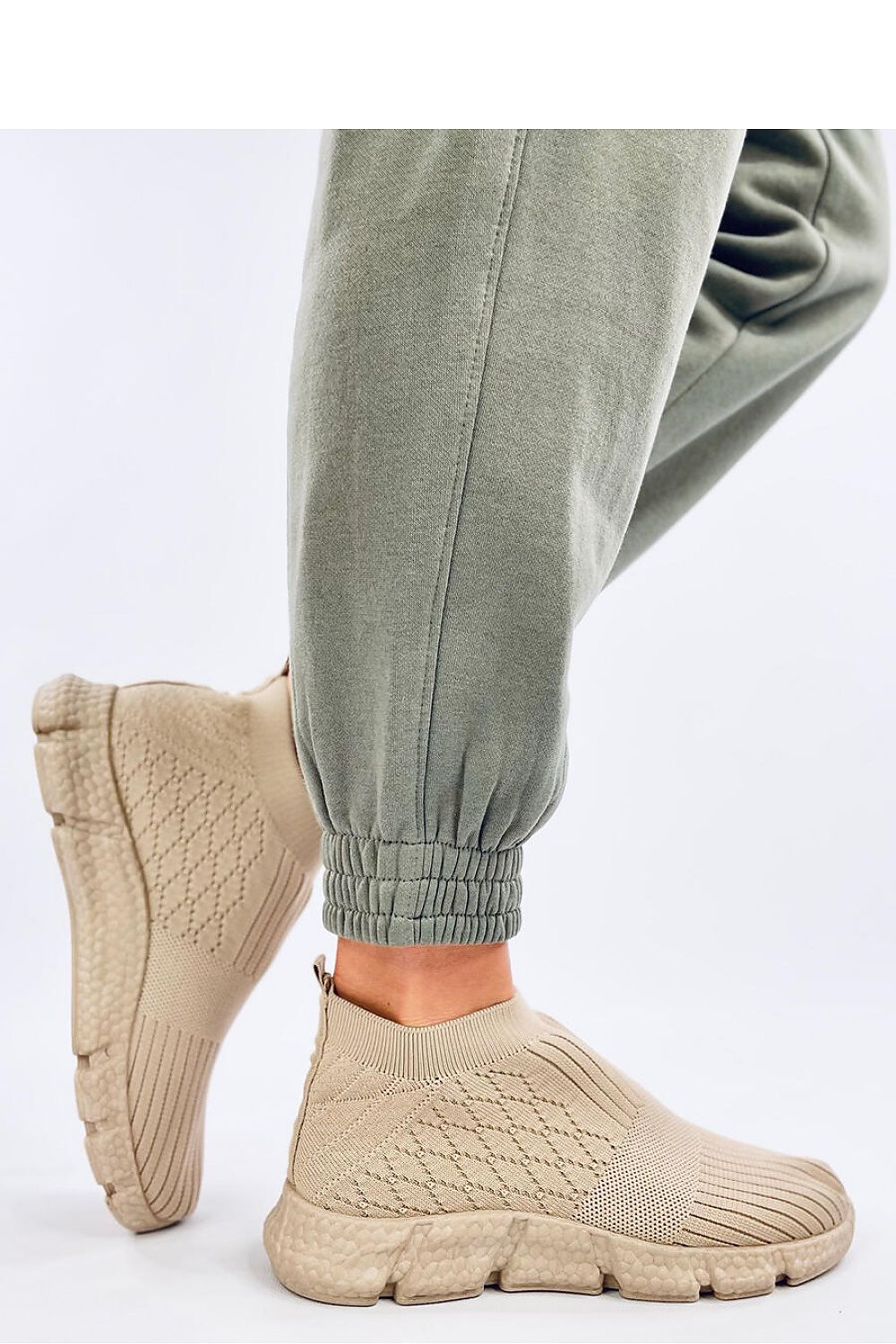 Sports shoes model 194039 Inello