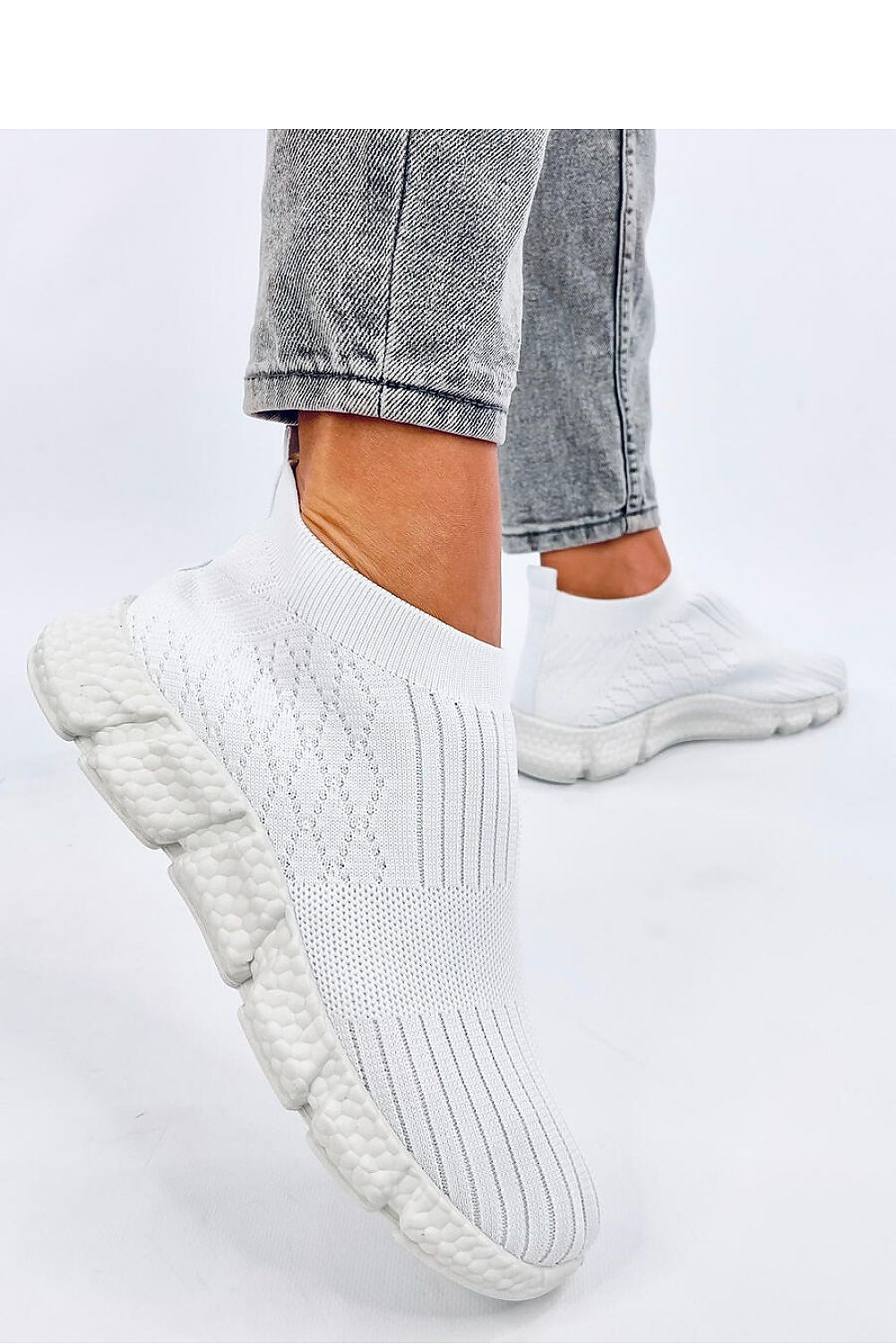 Sports shoes model 194040 Inello