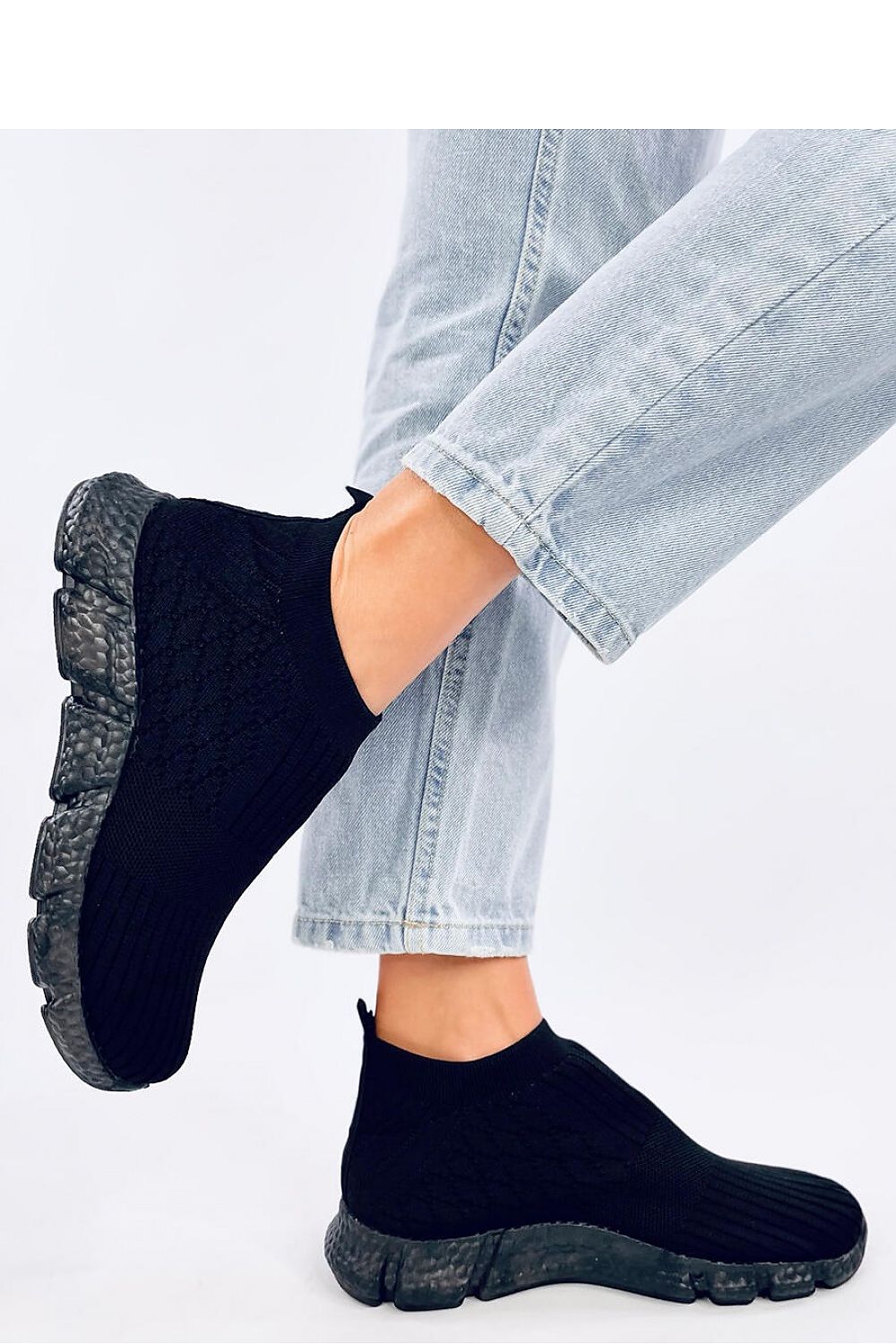 Sports shoes model 194041 Inello